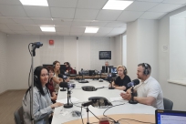 Уполномоченный по правам человека в Томской области Е.Карташова приняла участие в прямом эфире программы «Открытая студия» на радио «Маяк» и «Радио Россия-Томск»